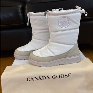 Canada Goose Cypress fold-down puffer boots